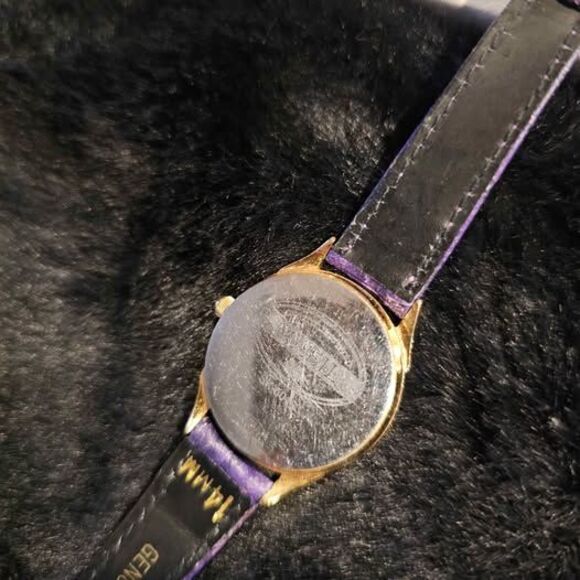 Vintage Ladies Abalone dial Fossil